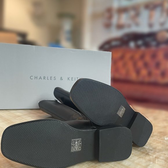 Charles & Keith Knee High Flat Boots - Black - Picture 6 of 6